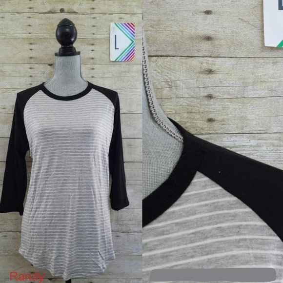 LuLaRoe Randy Top Large - Unisex - Gray and White Stripes with Black Sleeves - Picture 1 of 1